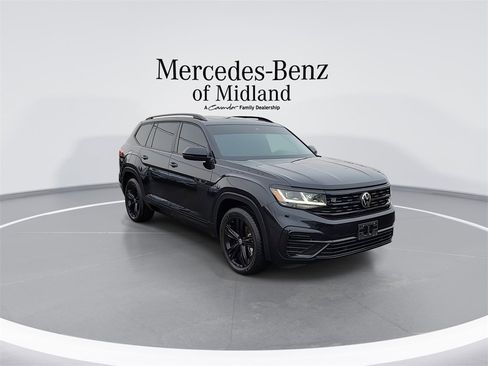 Used 2023 Volkswagen Atlas SEL R-Line image 2
