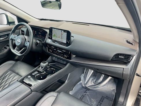 Used 2023 Nissan Rogue Platinum w/ Platinum Premium Package image 29