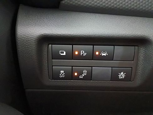 New 2025 Nissan Kicks Play S image 33