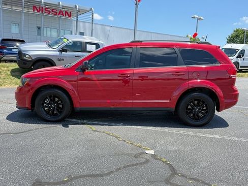 Used 2020 Dodge Journey SE w/ Blacktop Package FWD image 6
