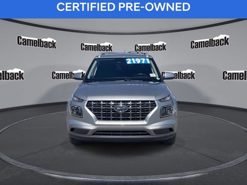 Certified 2023 Hyundai Venue SEL image 2