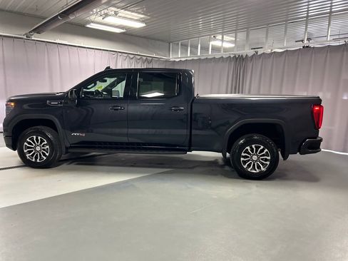 Used 2023 GMC Sierra 1500 AT4 w/ AT4 Premium Package AWD/4WD image 4