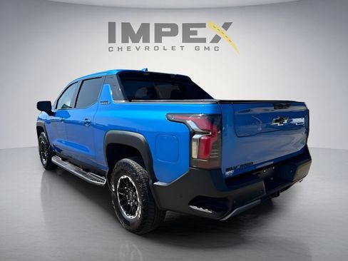 Used 2026 Chevrolet Silverado EV Trail Boss AWD/4WD image 3