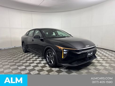Used 2025 Kia K4 FWD image 3