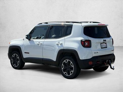 Used 2016 Jeep Renegade Trailhawk w/ Premium Trailhawk Package image 7