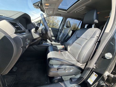 Used 2016 Honda Pilot Touring image 25