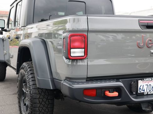 Used 2022 Jeep Gladiator Mojave w/ Cold Weather Group AWD/4WD image 13