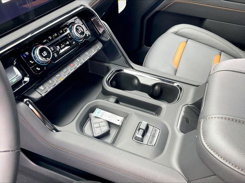 New 2026 GMC Sierra 3500 AT4 w/ AT4 Premium Plus Package image 8