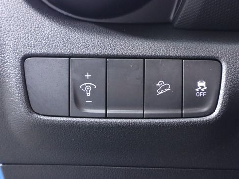 Used 2023 Hyundai Kona SE AWD/4WD image 10