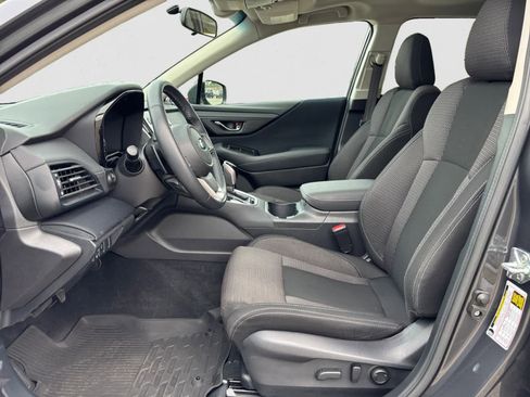 Used 2021 Subaru Outback Premium image 16