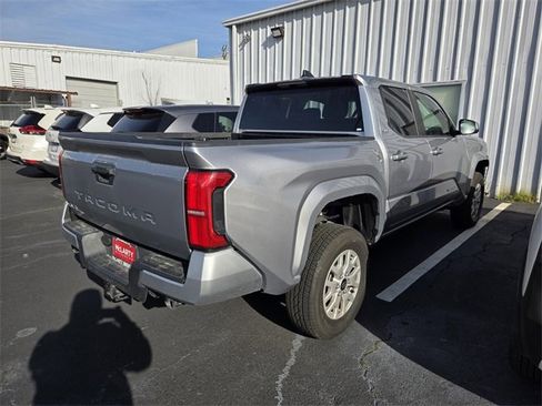 Used 2024 Toyota Tacoma SR5 image 9