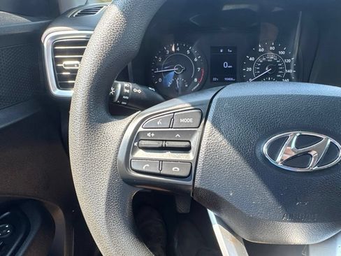 Used 2021 Hyundai Venue SE FWD image 26
