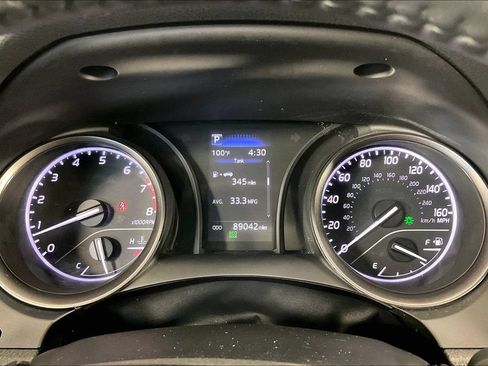 Used 2022 Toyota Camry SE FWD image 26