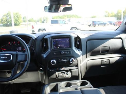 Used 2024 GMC Sierra 1500 Pro w/ Pro Value Package AWD/4WD image 11