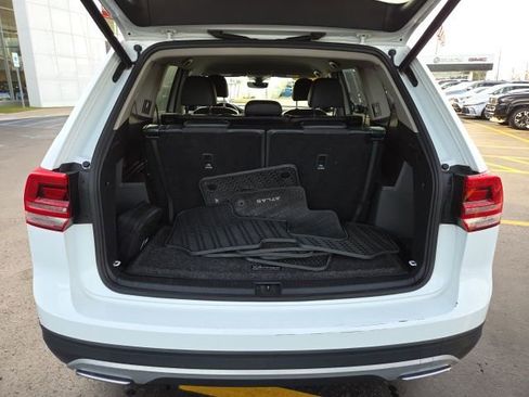 Used 2018 Volkswagen Atlas SE image 24