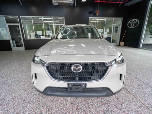 Used 2024 MAZDA CX-90 Plug-In Hybrid w/ Preferred AWD/4WD image 6