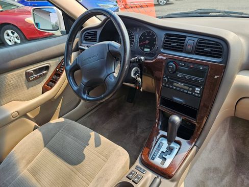 Used 2004 Subaru Outback H6 35th Anniversary Edition AWD/4WD image 10