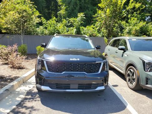 Used 2025 Kia Sorento S AWD/4WD image 2