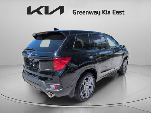 Used 2023 Honda Passport EX-L image 6