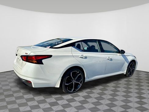 Certified 2025 Nissan Altima 2.5 SR w/ SR Premium Package FWD image 3