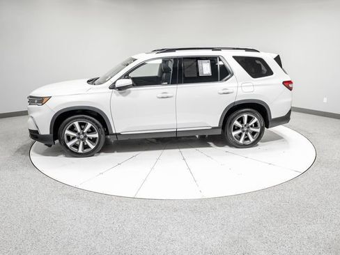 Used 2023 Honda Pilot Elite image 39