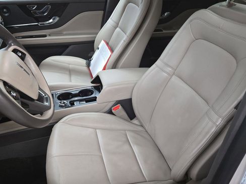 Used 2022 Lincoln Corsair Reserve w/ Equipment Group 201A image 6