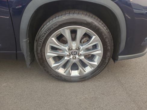 Used 2022 Toyota Highlander Limited AWD/4WD image 12