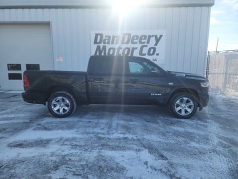 New 2026 RAM 1500 4x4 Crew Cab image 13