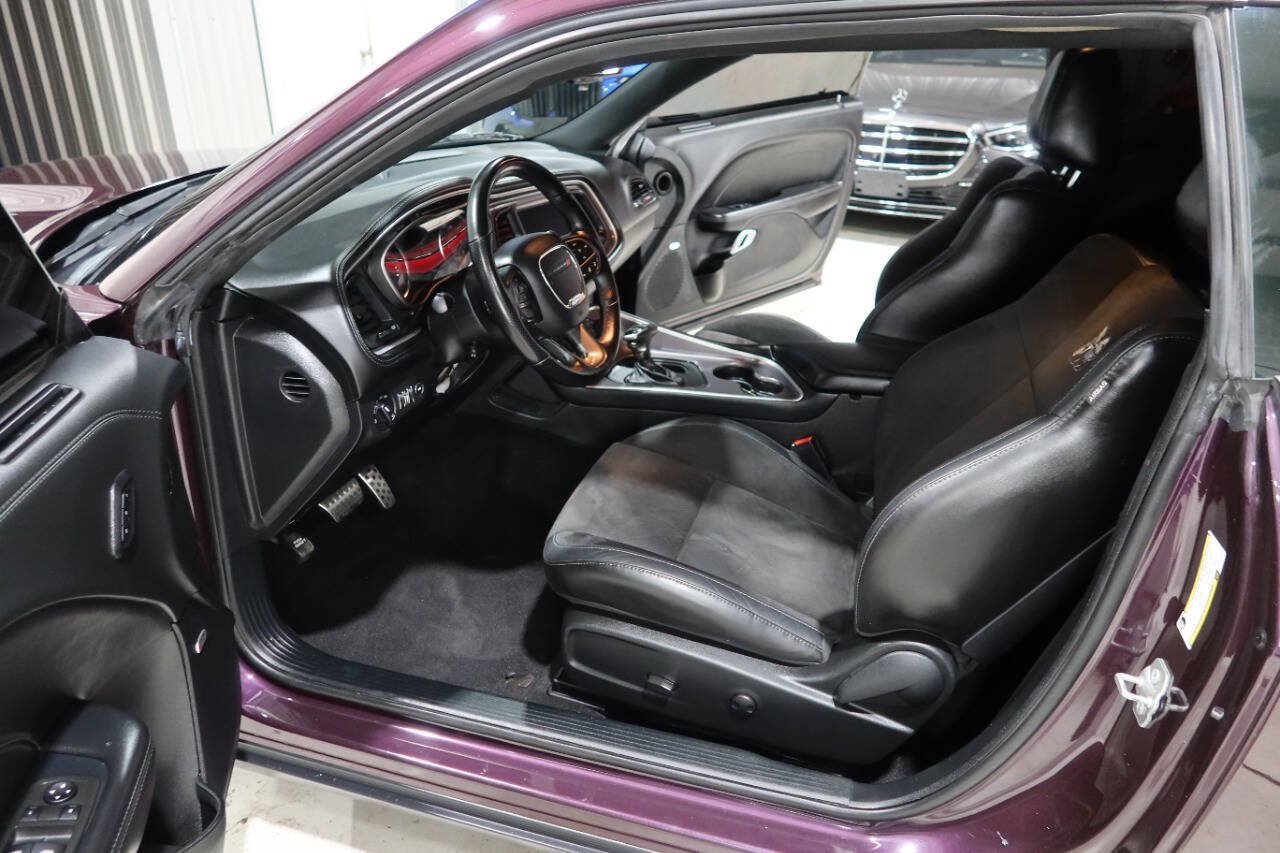 Used 2022 Dodge Challenger R/T Scat Pack w/ Plus Package RWD image 17