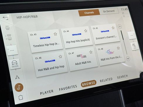 New 2025 Land Rover Range Rover SE image 17