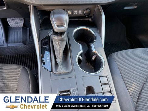 Used 2023 Toyota Highlander L image 14