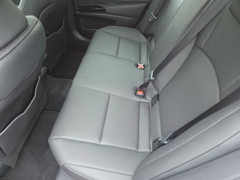 New 2025 Lexus ES 300h w/ Premium Package image 9