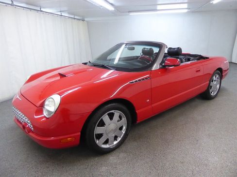 Used 2003 Ford Thunderbird Deluxe image 3