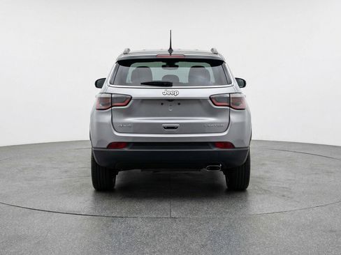 Used 2025 Jeep Compass Trailhawk AWD/4WD image 7