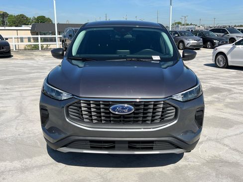 Used 2025 Ford Escape Active AWD/4WD image 2