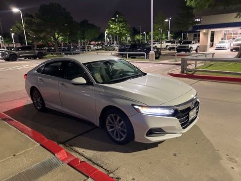 Used 2021 Honda Accord LX image 3