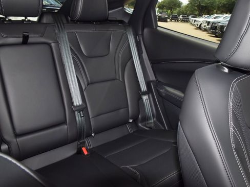 Used 2025 Ford Mustang Mach-E Premium AWD/4WD image 21