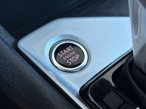 Used 2025 Nissan Altima 2.5 SV FWD image 21