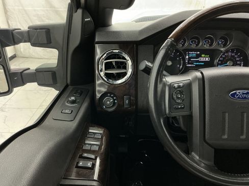 Used 2015 Ford F250 Platinum w/ FX4 Off-Road Package AWD/4WD image 31
