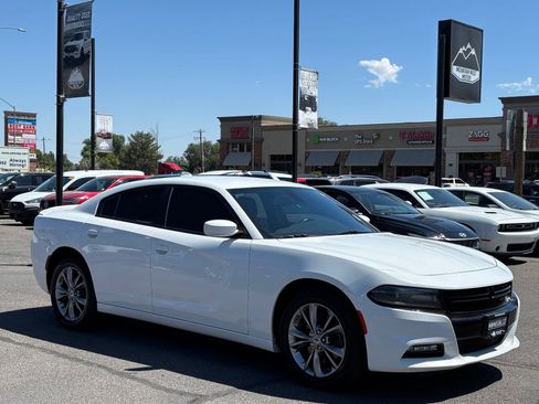 Used 2020 Dodge Charger SXT AWD/4WD image 1