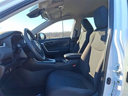Used 2023 Toyota RAV4 LE image 14