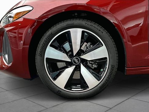 Used 2025 Audi A5 2.0T Premium image 11