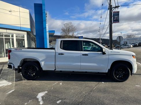 Used 2023 Chevrolet Silverado 1500 Custom image 7