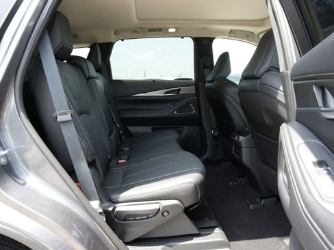 Certified 2025 INFINITI QX60 Luxe w/ Vision Package FWD image 21