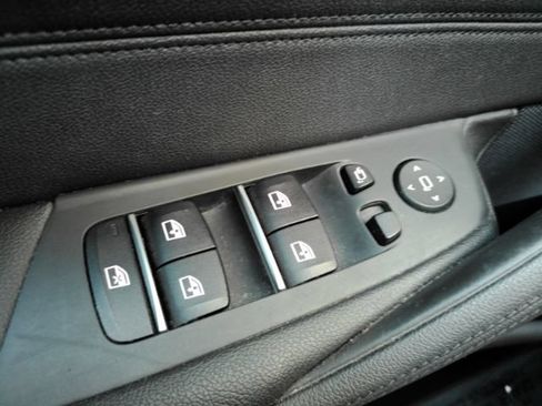 Used 2019 BMW 530i w/ Convenience Package RWD image 36