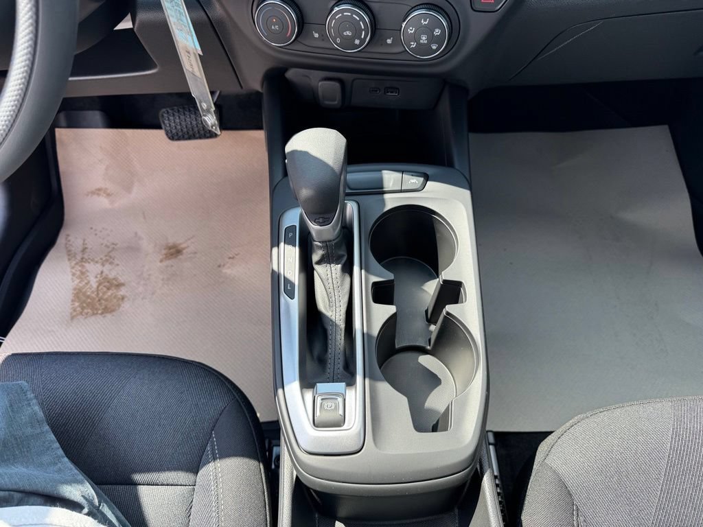 New 2026 Chevrolet Trax LS w/ LS Convenience Package FWD image 14