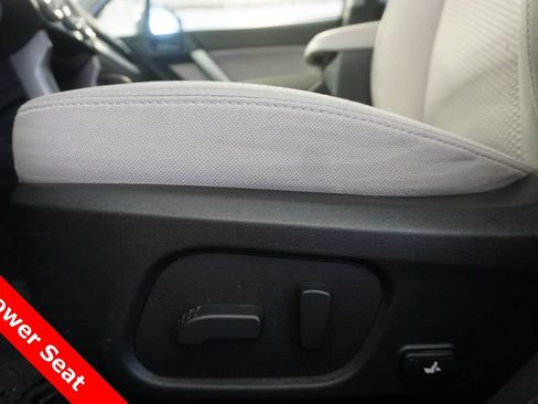 Used 2017 Subaru Forester 2.5i Premium w/ All-Weather Package AWD/4WD image 6