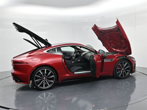 Used 2021 Jaguar F-TYPE R image 52