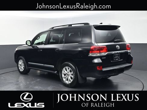 Used 2016 Toyota Land Cruiser AWD/4WD image 7