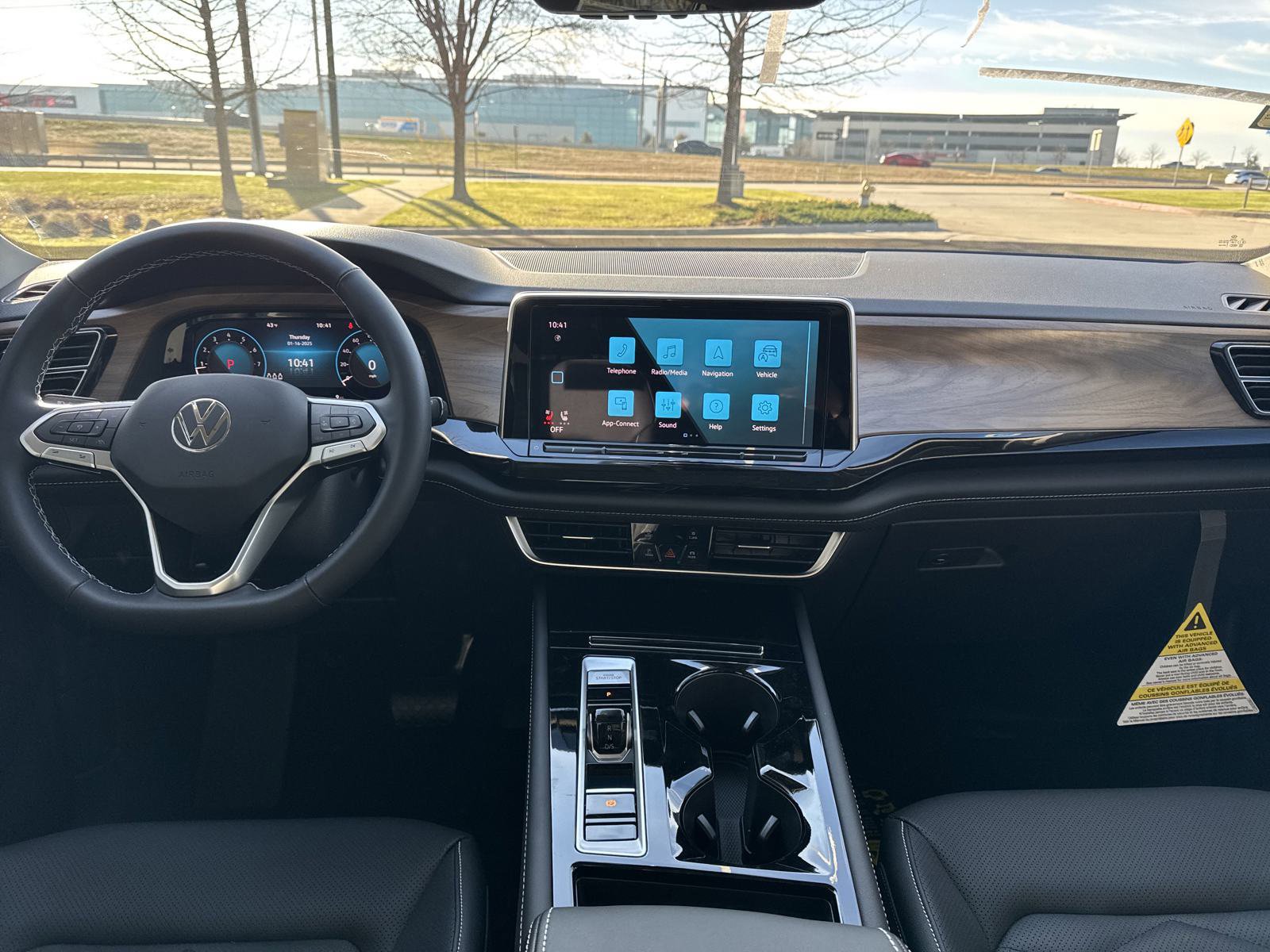 Certified 2026 Volkswagen Atlas SE FWD image 49